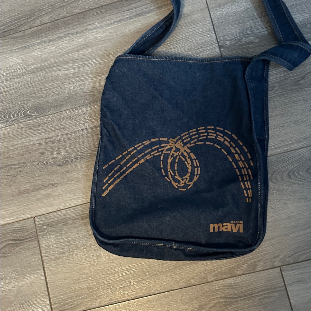 Mavi Jean shoulder / tote bag